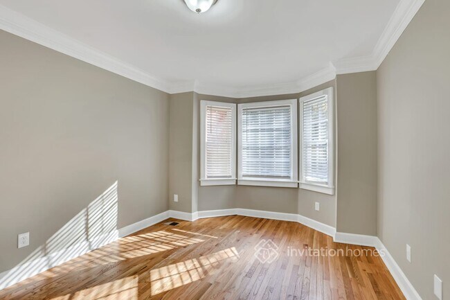 Building Photo - 560 Laurel Wood Ct
