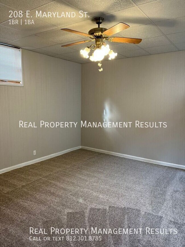 Foto del edificio - 208 E Maryland St