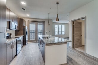 Interior Photo - Rise 120