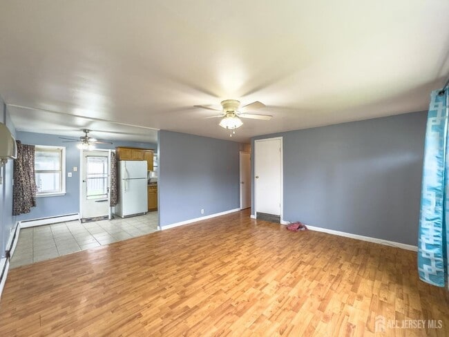 Foto del edificio - 66 Hagaman St