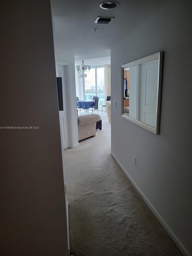 Building Photo - 7900 Harbor Island Dr