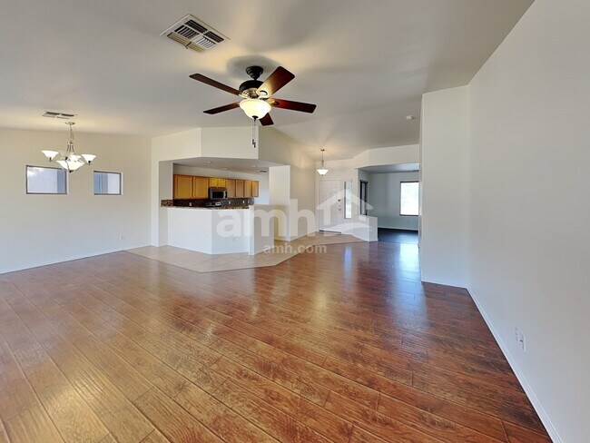 Foto del edificio - 15834 W Mohave St