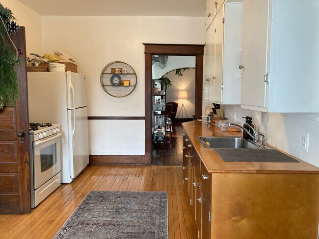 Foto del edificio - 369 Scott Ave NW