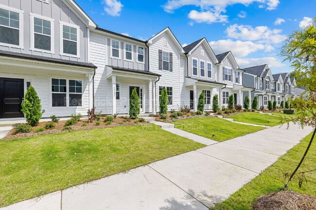 Photo - 16341 Leading St Townhome