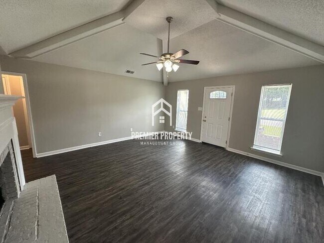 Building Photo - 6600 Elkgate - Available Now!