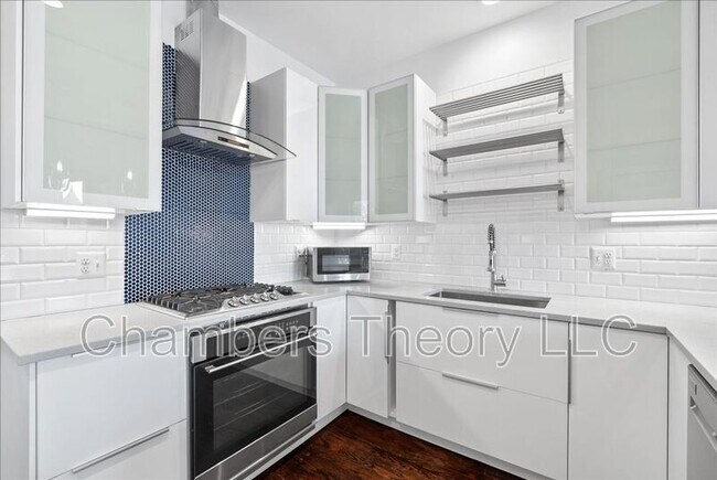 Foto del edificio - 2033 North Capitol St NE