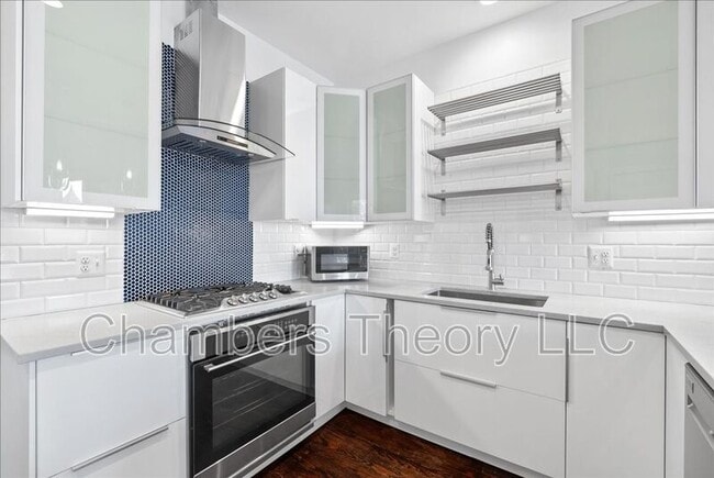 Building Photo - 2033 North Capitol St NE