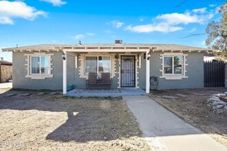 Building Photo - 4728 Sierra Madre Dr