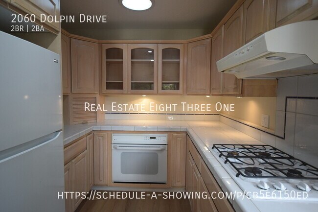 Foto del edificio - 2060 Dolpin Drive-