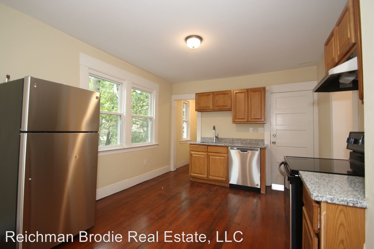 36 Bright St, New Haven, CT 06513 Condo for Rent in New Haven, CT