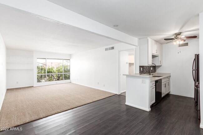 Foto del edificio - 3828-3832 N 32nd St