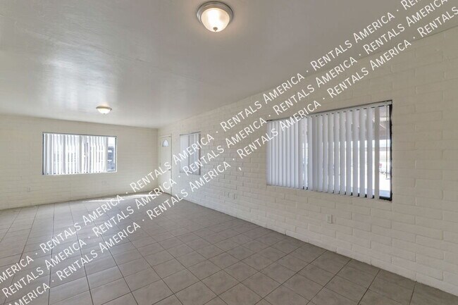 Foto del edificio - 7051 S 6th Ave