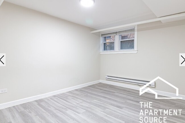 Photo - 732 W Roscoe St Apartment