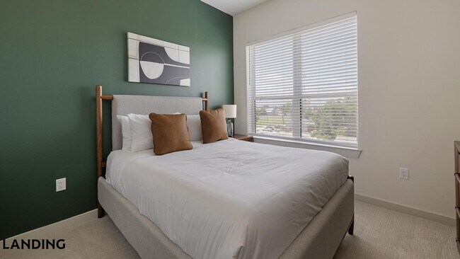 Foto del edificio - 1345 E 15th St