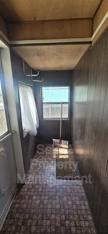 Foto del edificio - 912 Loree St