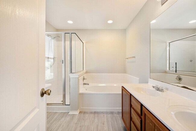 Building Photo - 3 Bedroom, 2.5 Bath Cul-De-Sac Home in Rou...