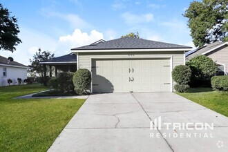 Building Photo - 606 Arlington Ct