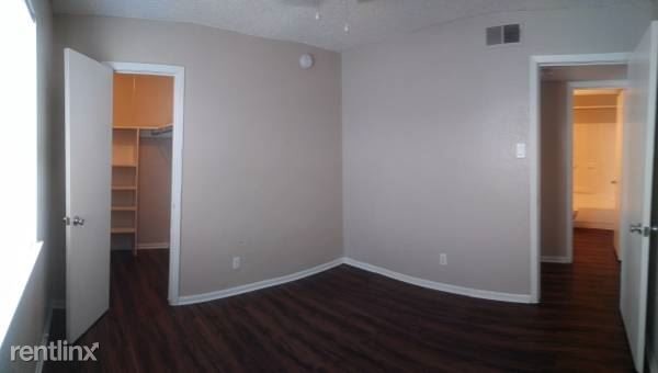 Foto del edificio - 1 br, 1 bath 4plex - 209 Victor St 208 Apt 13