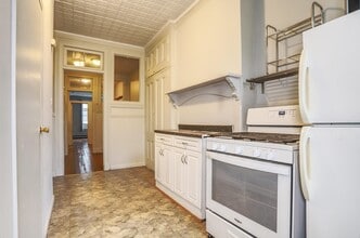 Building Photo - 320 Jefferson St Building Photo - 320 Jefferson St