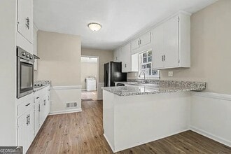 Building Photo - 5139 Presley Dr