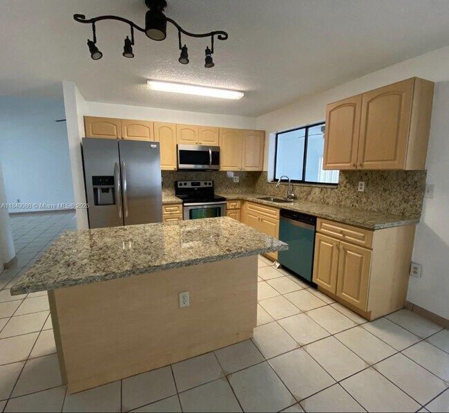 Foto del edificio - 10225 SW 144th Ct