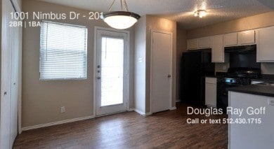 Building Photo - 1001 Nimbus Dr
