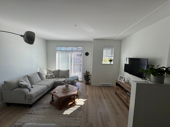 Building Photo - 20487 65 Av
