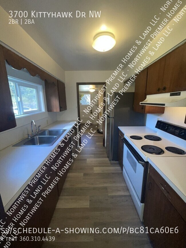 Foto del edificio - 3700 Kittyhawk Dr NW