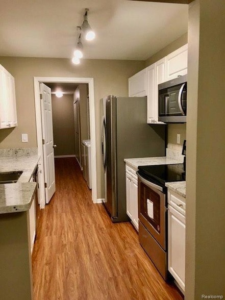 Foto del edificio - 3538 Oakmonte Blvd