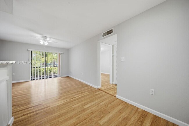 Foto del edificio - 15560 SW 104th Terrace