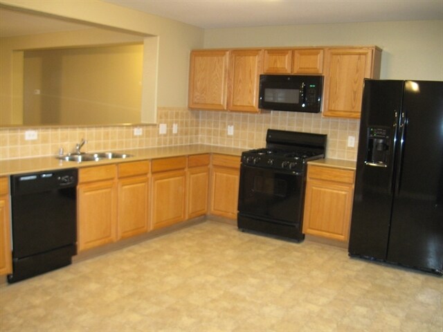 Foto del edificio - 2830 Redwing Grove Way