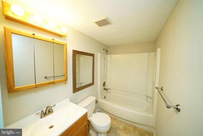 Building Photo - 4611 Norris Ct