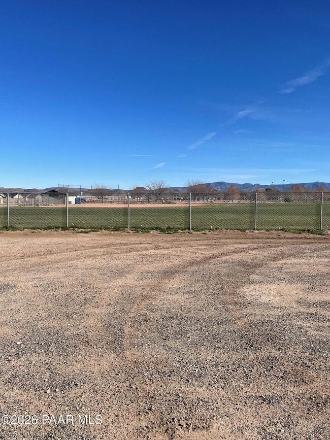 Building Photo - 1118 Helsing Rd