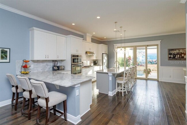 Building Photo - 8883 Lakeshore Pointe Dr