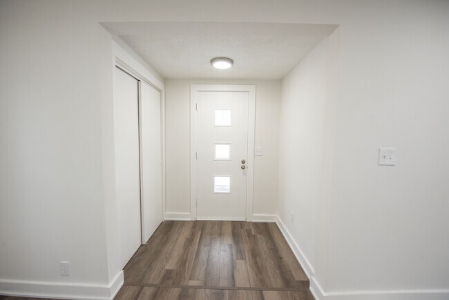 Building Photo - 1937 Washington Ave