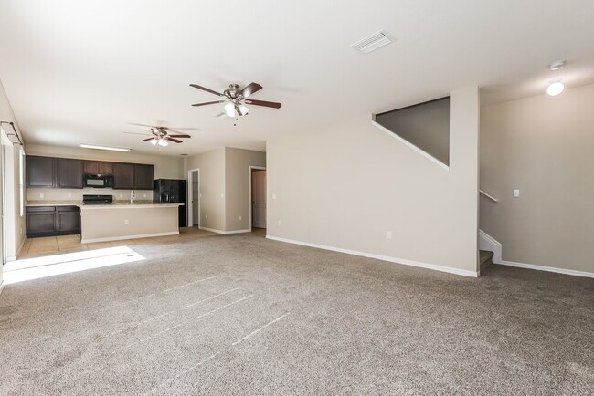 Foto del edificio - 6305 Merrifield Dr