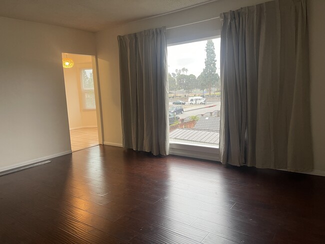 Living room - 8991 Burke Ave