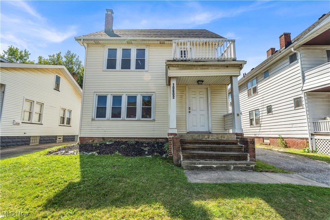 10602 Langton Ave Garfield Heights, OH 44125 – photo 1