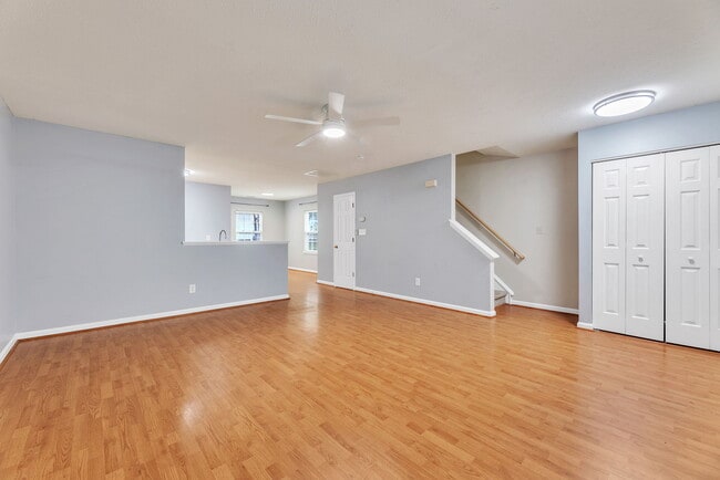 Living Room - 3349 Tarleton W
