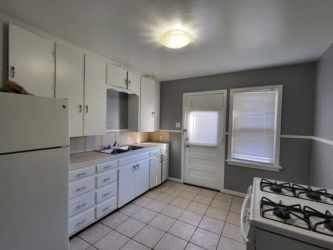 Foto del edificio - 1210 SW 10th Ave