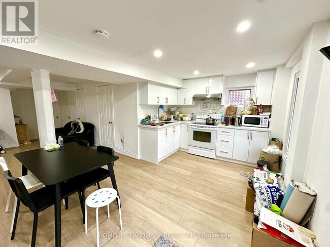 Photo du bâtiment - 9 Captain Francis Dr