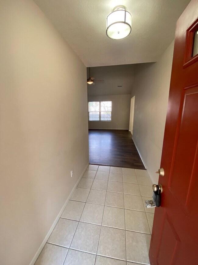 Foto del edificio - 3BR/2BA $1,800/MO - AVAILABLE 11/1/25