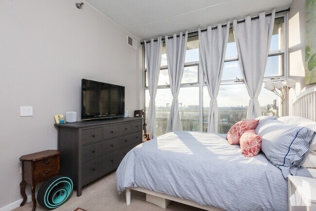 Foto del edificio - Don't miss out on this wonderful South Loo...