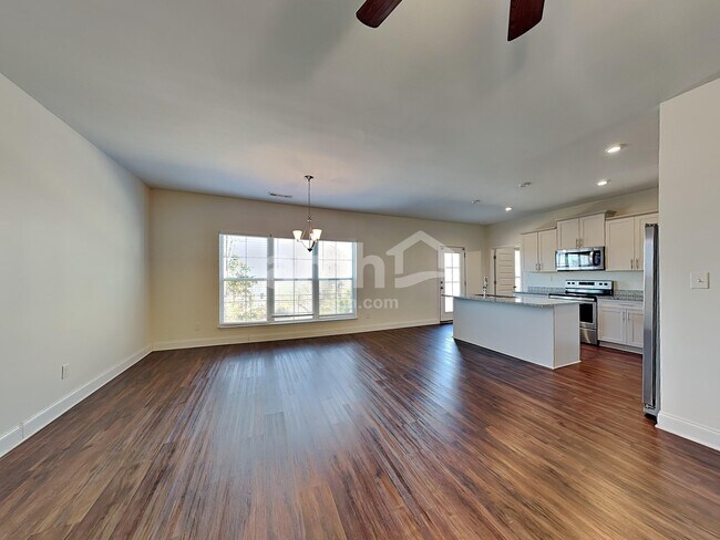 Foto del edificio - 5026 Mountain Springs Rd