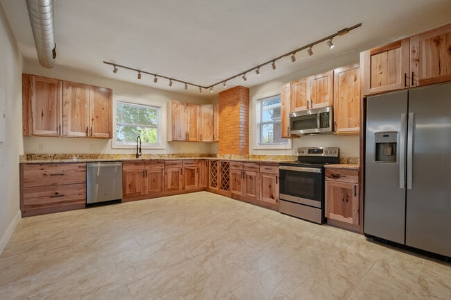 Photo - 6736 McPherson Blvd House