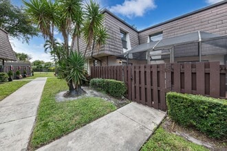 Building Photo - 2508 NW 99th Ave