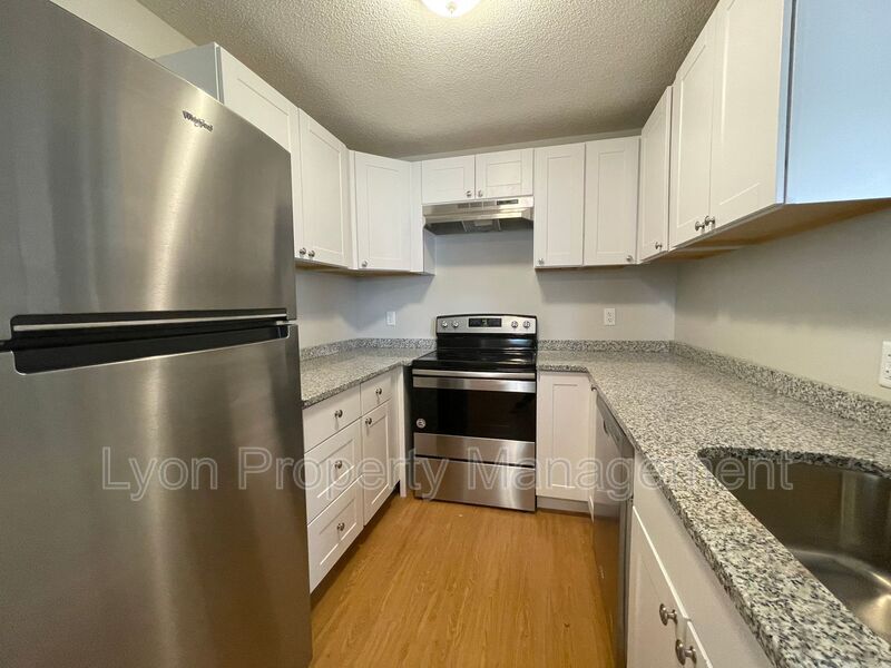 235 Weeden St Unit 1, Pawtucket, RI 02860 Condo for Rent in Pawtucket