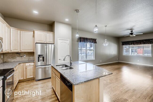 Foto del edificio - 1461 Moonlight Dr