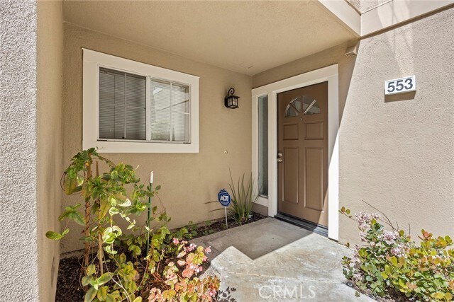 Building Photo - 553 S Glenhurst Dr