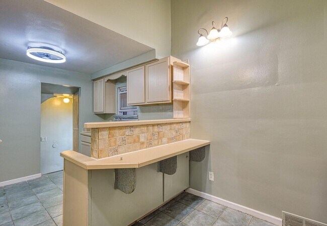 Foto del edificio - 16157 Wormer Ave